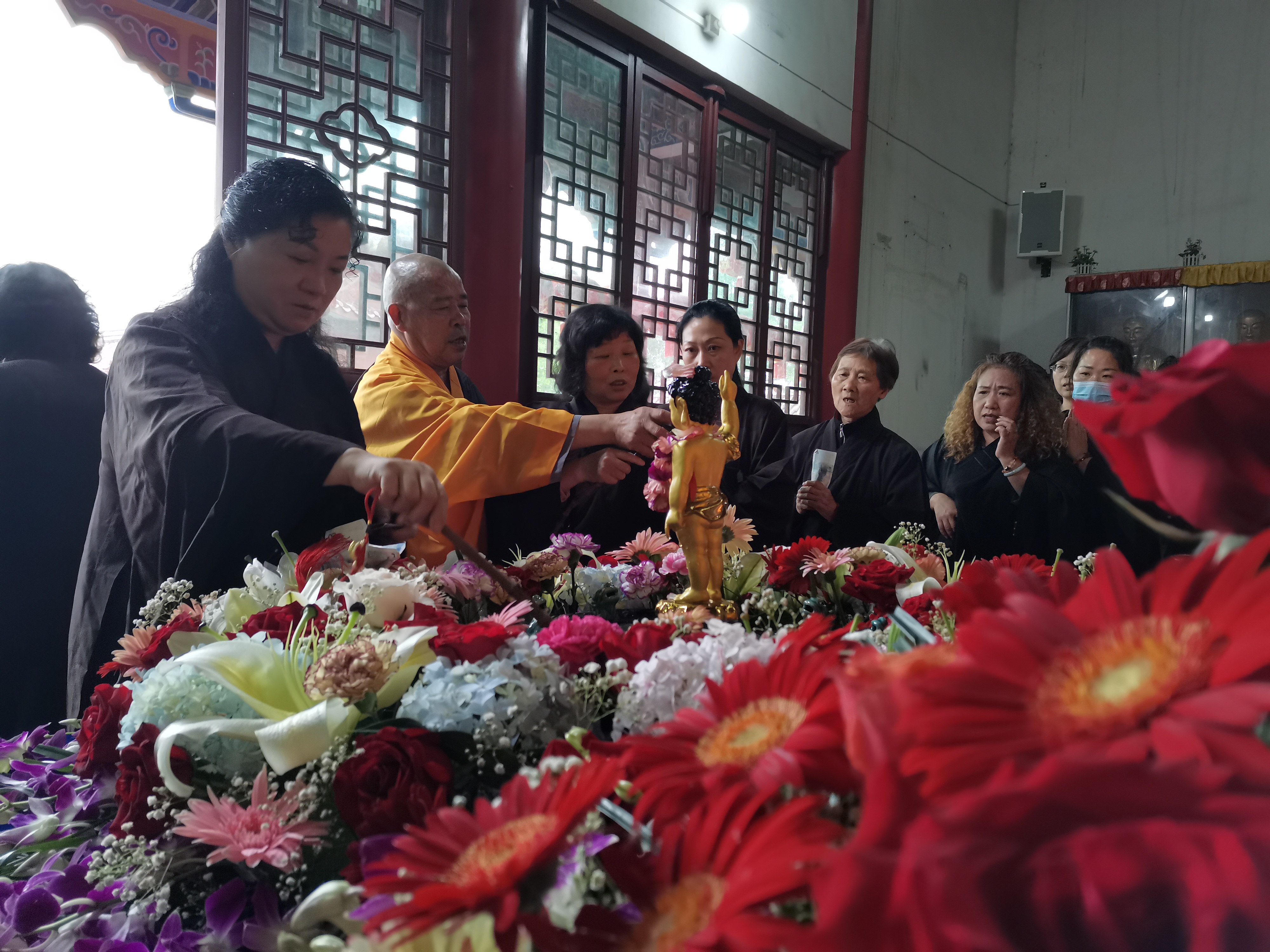 金彩汇快3释迦牟尼佛圣诞法会圆满
